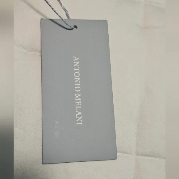 NWT Antonio Melani Larisa Camera Leather Crossbody: Rosette Floral Stitching - Picture 5 of 13